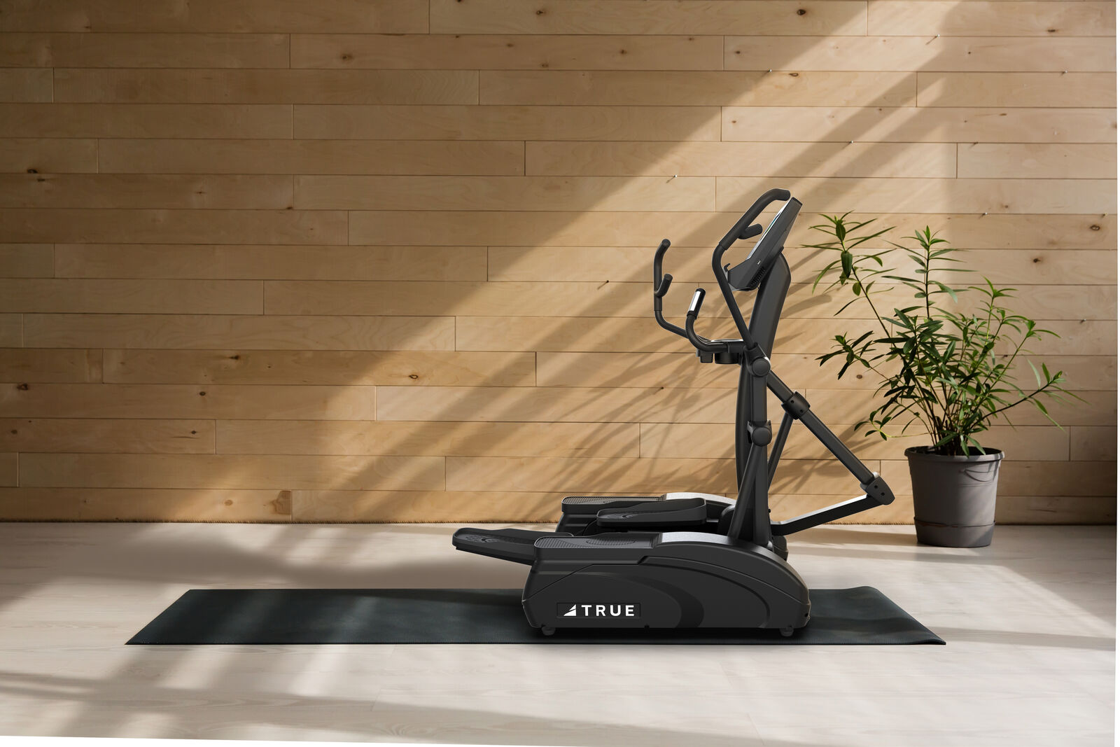 TRUE Fitness M50 Elliptical Trainer *New*